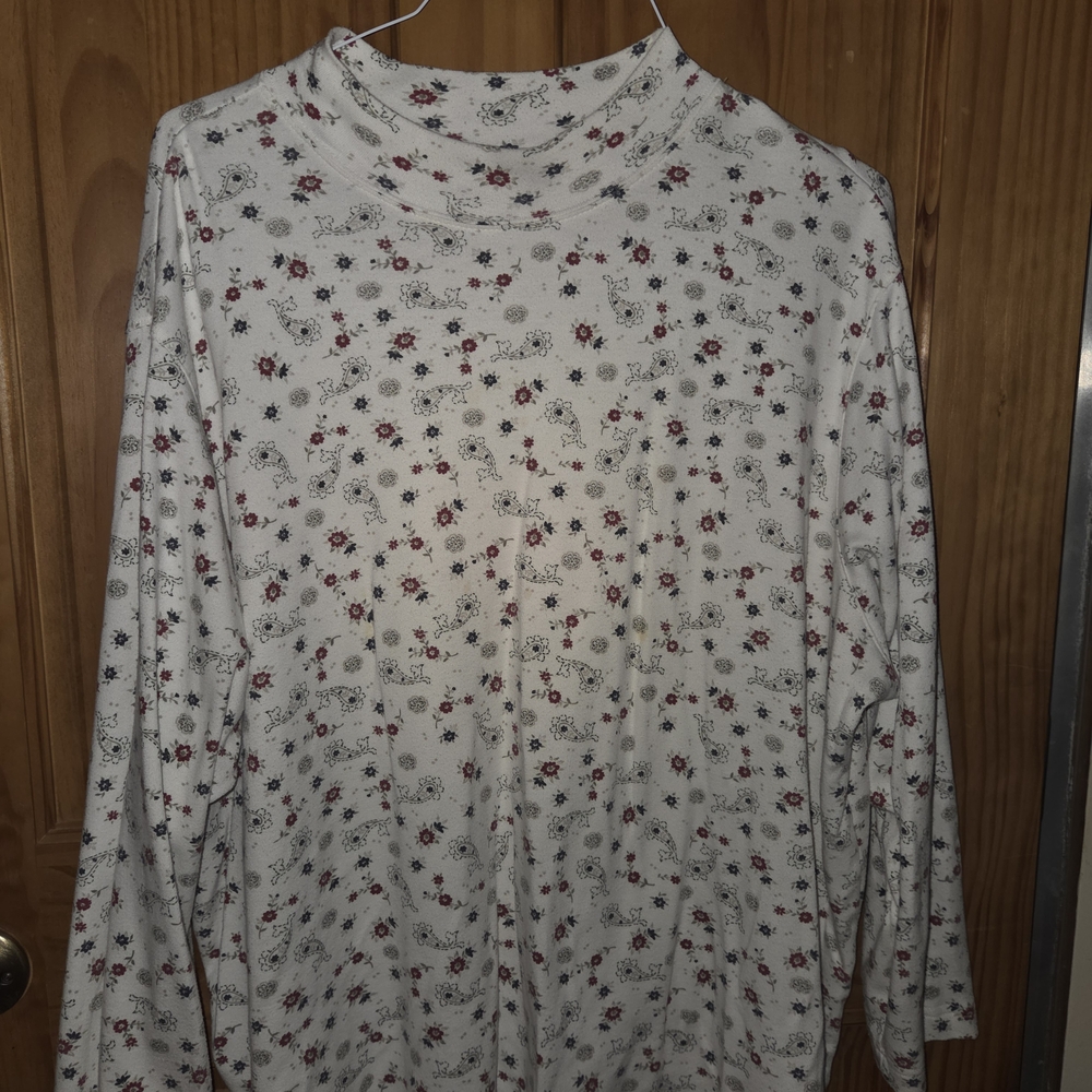 Bobbie Brooks White Floral Long Sleeve Tee